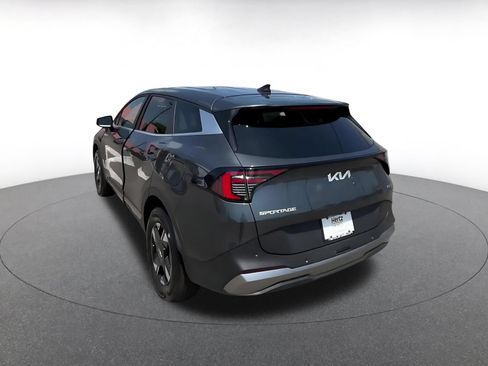 Used 2026 Kia Sportage LX AWD/4WD image 11