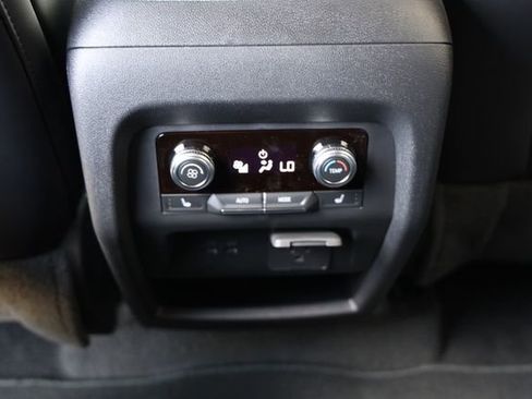 New 2026 GMC Acadia Elevation w/ Elevation Premium Package FWD image 25