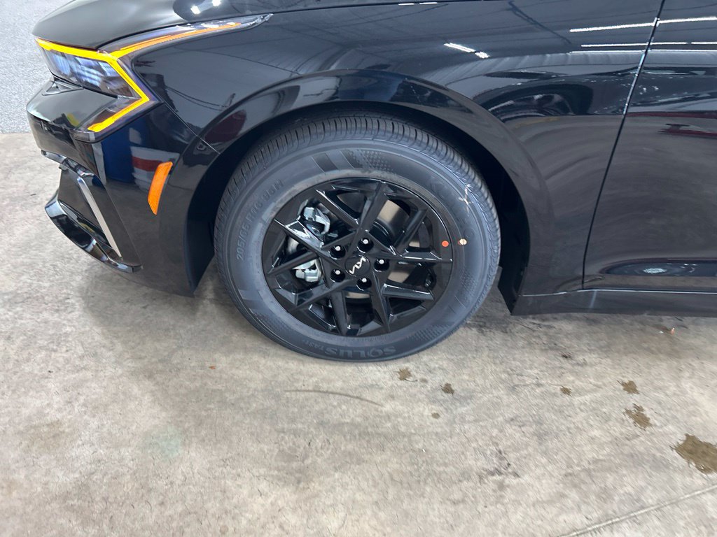 New 2026 Kia K5 LXS FWD image 18