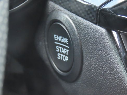 Used 2025 Ford Escape ST-Line FWD image 29