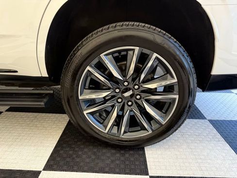 Used 2021 Cadillac Escalade Sport Platinum AWD/4WD image 13