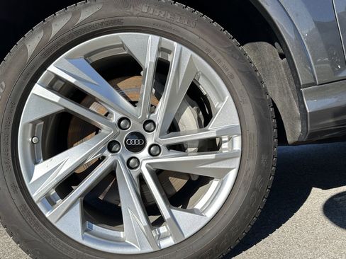 Used 2023 Audi Q7 Premium Plus w/ Premium Plus Package image 12