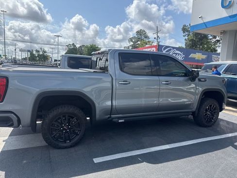 Used 2024 GMC Sierra 1500 AT4 w/ Technology Package image 6