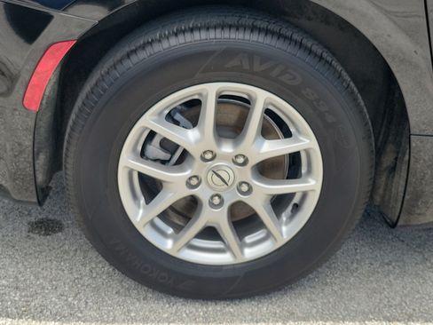 Used 2025 Chrysler Pacifica Select FWD image 5