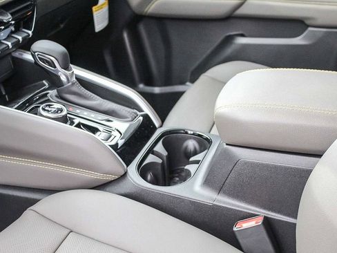New 2026 Chevrolet Colorado ZR2 w/ Technology Package AWD/4WD image 19