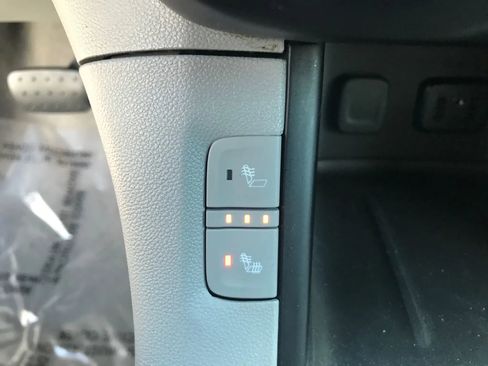 Used 2019 GMC Acadia SLT image 31