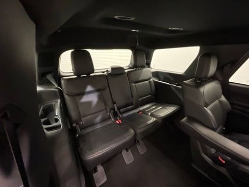 Used 2025 Ford Expedition Platinum w/ Stealth Appearance Package AWD/4WD image 26
