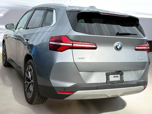 Used 2025 BMW X3 xDrive30i w/ Premium Package image 4