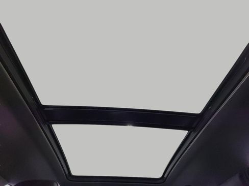 Used 2023 Chevrolet Equinox RS w/ RS Leather Package image 24