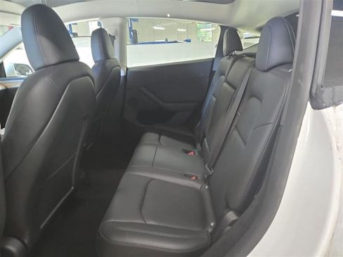 Used 2023 Tesla Model Y AWD image 7