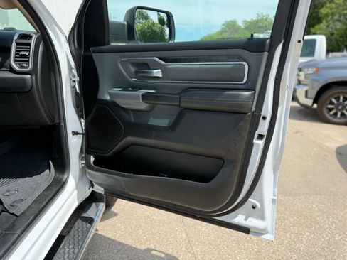 Used 2019 RAM 1500 Big Horn AWD/4WD image 8