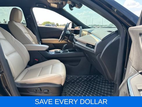 Used 2024 Cadillac XT4 Luxury FWD image 19