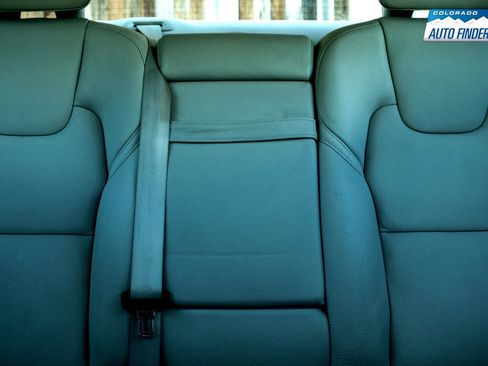 Used 2018 Volvo S90 T5 Momentum w/ Convenience Package image 24