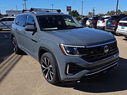 New 2026 Volkswagen Atlas SEL Premium R-Line AWD/4WD image 3