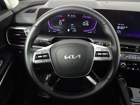 Used 2024 Kia Telluride S image 23