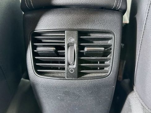 Used 2022 Kia Niro EX FWD image 24