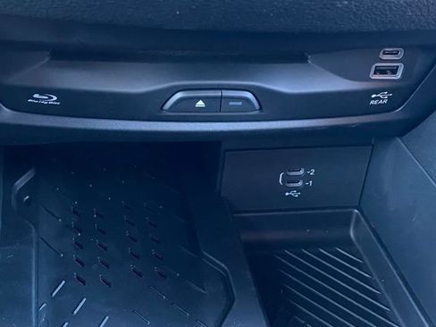 New 2026 Chrysler Pacifica Pinnacle AWD/4WD image 25