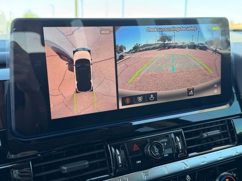 New 2026 Nissan Pathfinder Platinum AWD/4WD image 26