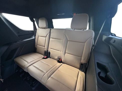 Used 2024 Chevrolet Tahoe Premier RWD image 16