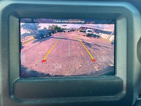 Used 2023 Jeep Wrangler Unlimited AWD/4WD image 15
