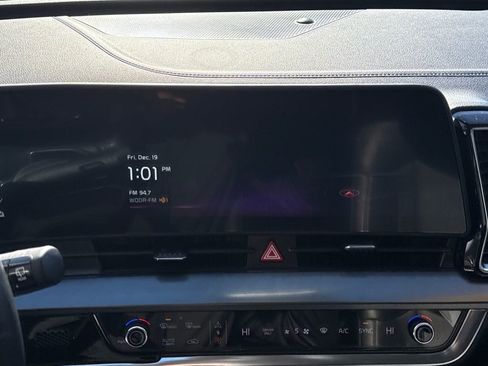 Used 2023 Kia Sportage EX w/ EX Premium Package image 23