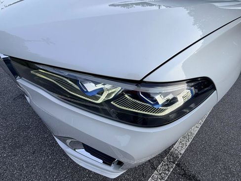 Used 2022 BMW ALPINA XB7 AWD/4WD image 46