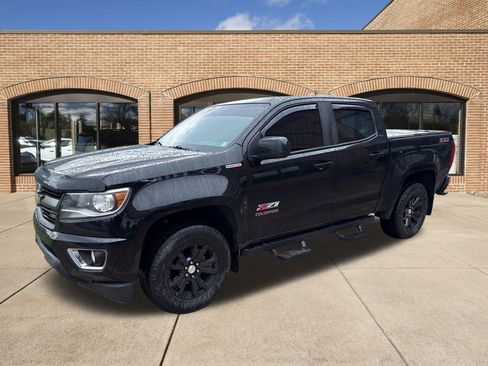 Used 2016 Chevrolet Colorado Z71 w/ Z71 Midnight Edition AWD/4WD image 7