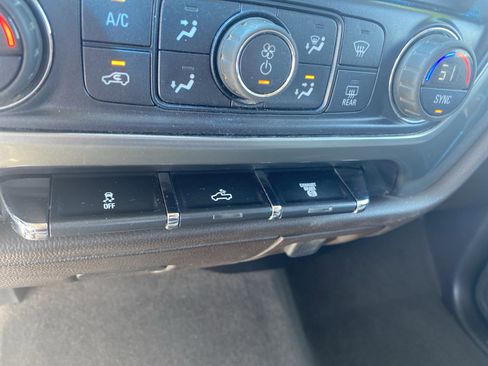 Used 2016 Chevrolet Silverado 3500 LT w/ LT Convenience Package image 6