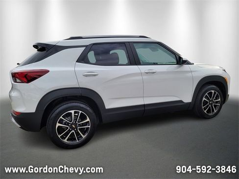 New 2026 Chevrolet TrailBlazer LT w/ LT Cold Weather Package image 7
