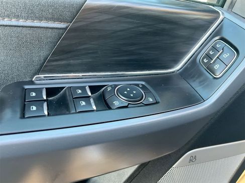 Used 2025 Ford F150 Lariat w/ Equipment Group 502A High image 17