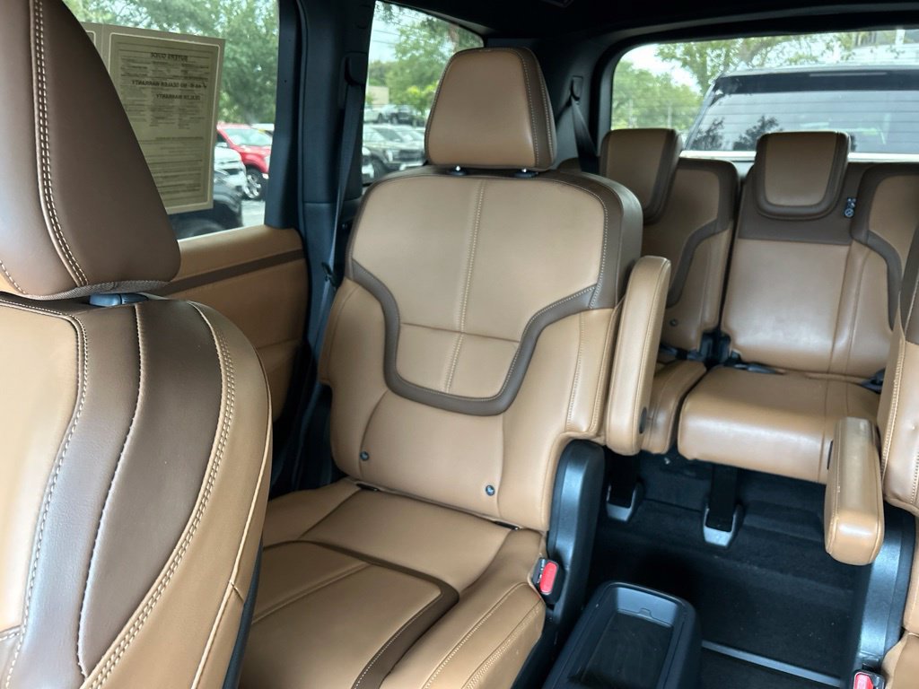 Used 2025 Nissan Armada SL w/ Captain's Chari Seat Package RWD image 13