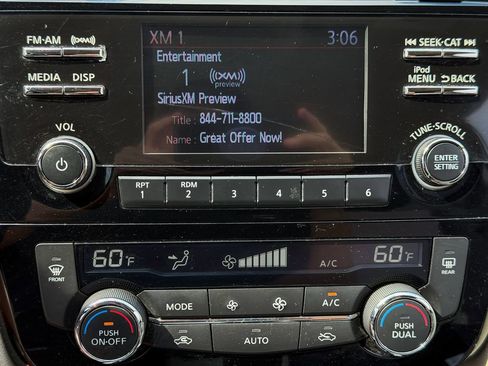 Used 2018 Nissan Rogue Sport SV AWD/4WD image 9