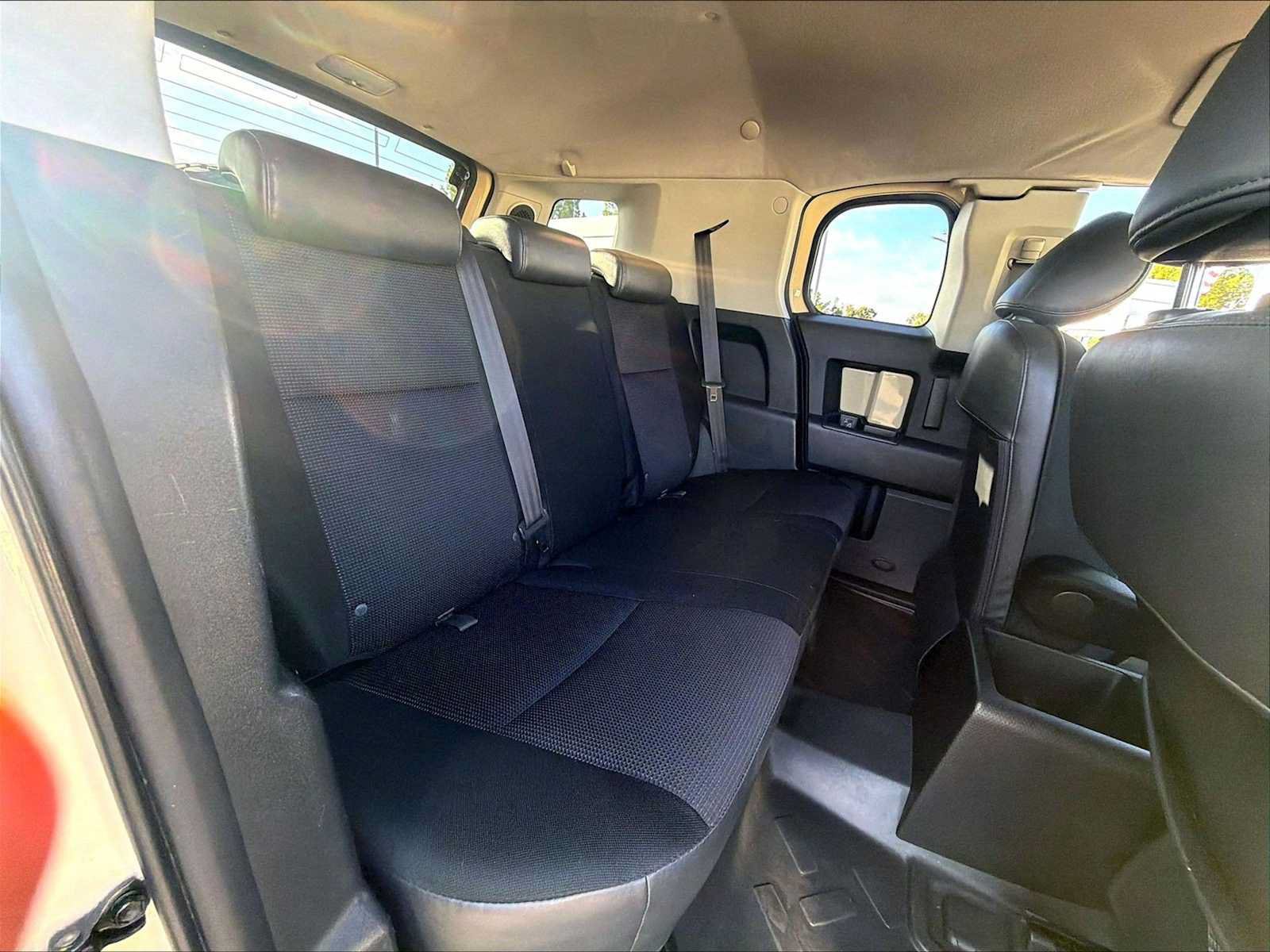 Used 2008 Toyota FJ Cruiser 4WD w/ Upgrade Pkg 2 image 27