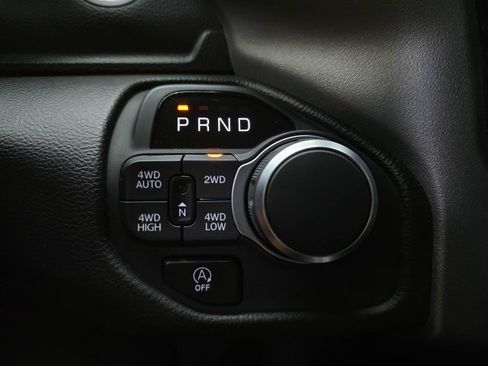 Used 2025 RAM 1500 Big Horn AWD/4WD image 25
