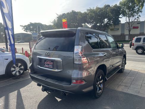 Used 2014 Lexus GX 460 image 7