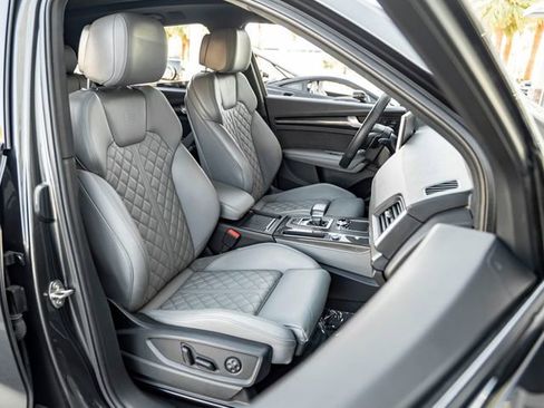 Used 2019 Audi SQ5 Premium Plus w/ Premium Plus Package AWD/4WD image 31