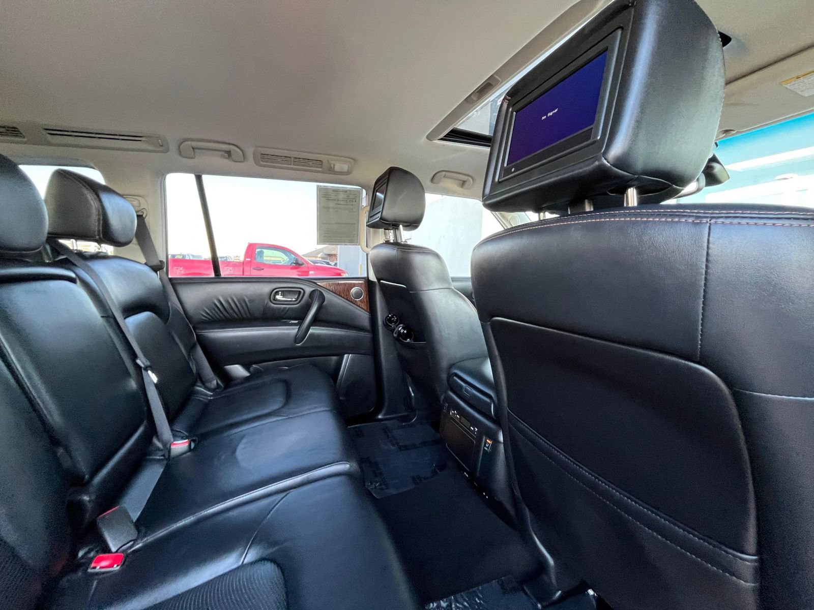Used 2017 Nissan Armada Platinum AWD/4WD image 31