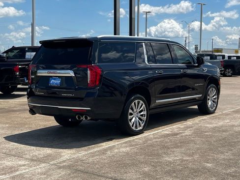 Used 2023 GMC Yukon XL Denali w/ Denali Reserve Package RWD image 7