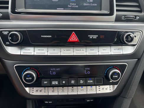 Used 2019 Hyundai Sonata Limited w/ Ultimate Package 02 FWD image 38