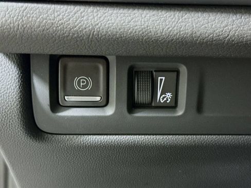 Used 2024 Cadillac XT4 Sport w/ Trailering Package AWD/4WD image 10