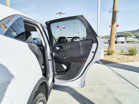 Used 2022 Ford Escape SE FWD image 11