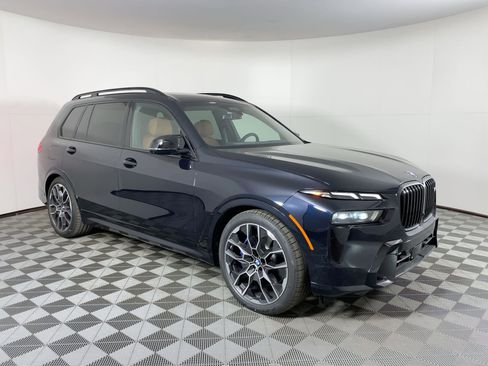New 2026 BMW X7 M60i image 6