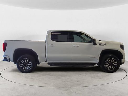 Certified 2025 GMC Sierra 1500 AT4 w/ Technology Package AWD/4WD image 4