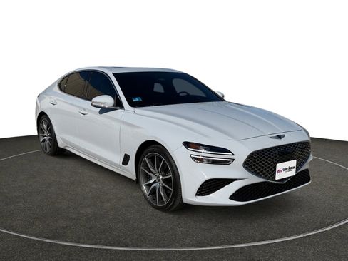 Used 2023 Genesis G70 2.0T AWD/4WD image 9
