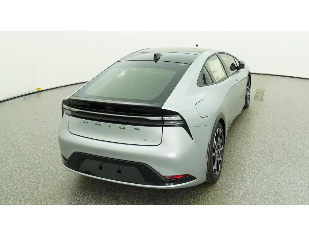 New 2026 Toyota Prius Plug-In Hybrid FWD image 8
