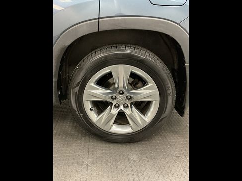 Used 2015 Toyota Highlander Limited Platinum AWD/4WD image 42