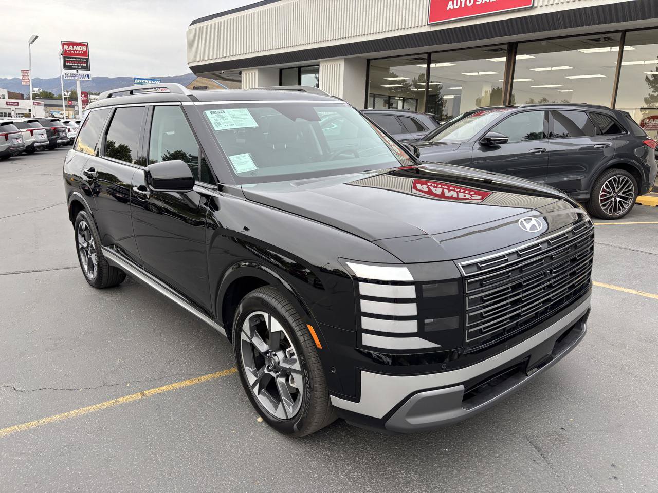 Used 2026 Hyundai Palisade Limited AWD/4WD image 2