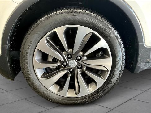 Used 2018 Buick Encore Preferred image 10