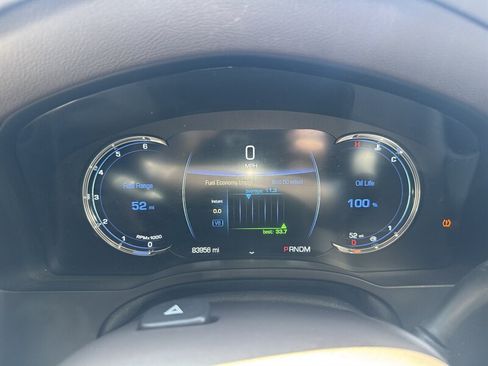 Used 2016 Cadillac Escalade Luxury AWD/4WD image 47