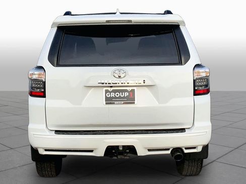 Used 2024 Toyota 4Runner TRD Sport AWD/4WD image 5